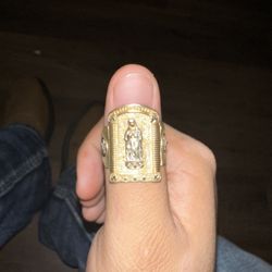 Gold Ring 