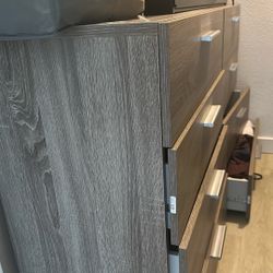 Free Dresser