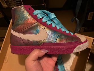 Women’s 6.5 blazer high tops