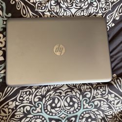 HP ENVY LAPTOP W/ BEATS AUDIO & TOUCHSCREEN
