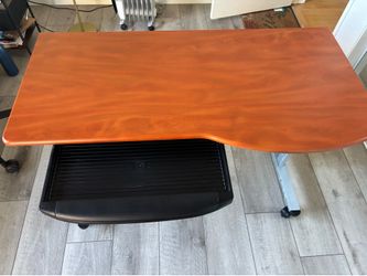 Home Office Set – Steelcase Ergonomic Chair + Rolling Desk