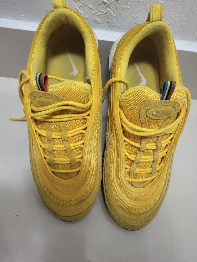 NIKE 9.5 