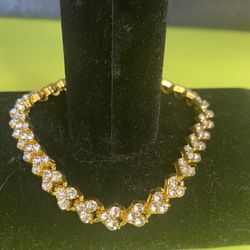 Bracelet, Gold Plated With White Crystal Hearts