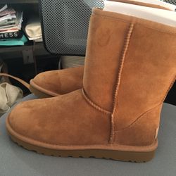 UGGS Size 8