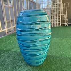 Beautiful Flower Vase 