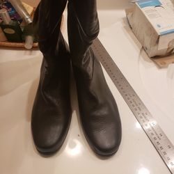 Womens Leather Boots NEW Size 7 1/3