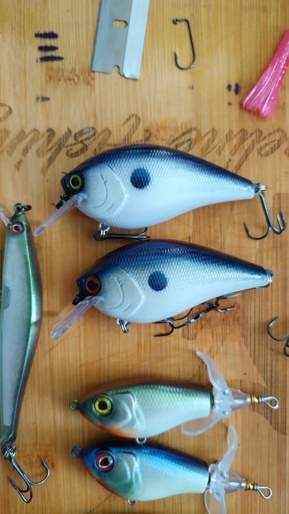 Custom Lures. Color Shift Paint.