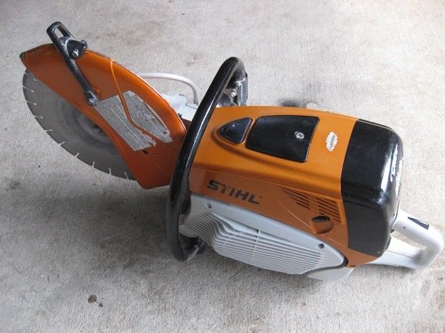 Stihl TS700 Concrete Saw With 14" Disk