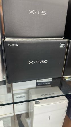FUJIFILM X-S20 Mirrorless Camera