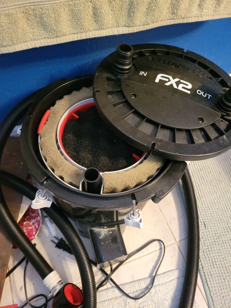 125 Gallan Tank/stand/filter/extras