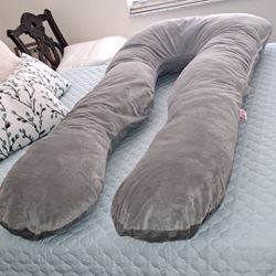 Body Pillow Removable Washable Cover Excellent Condition