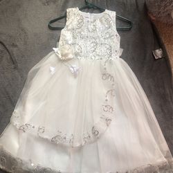White Flower Dress Sizes 6-8