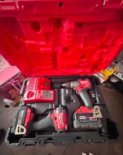 Milwaukee M-18 FUEL 2 Tool combo Kit