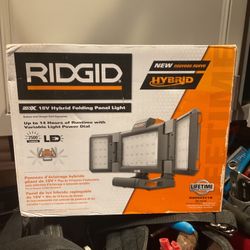 Rigid 18 V Hybrid, Foldable Panel Light