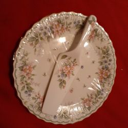 EXQUISITE VTG Andrea By Sadek 12" Floral Porcelain Cake Platter with Server.
