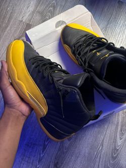 Jordan Retro Black University Gold 12