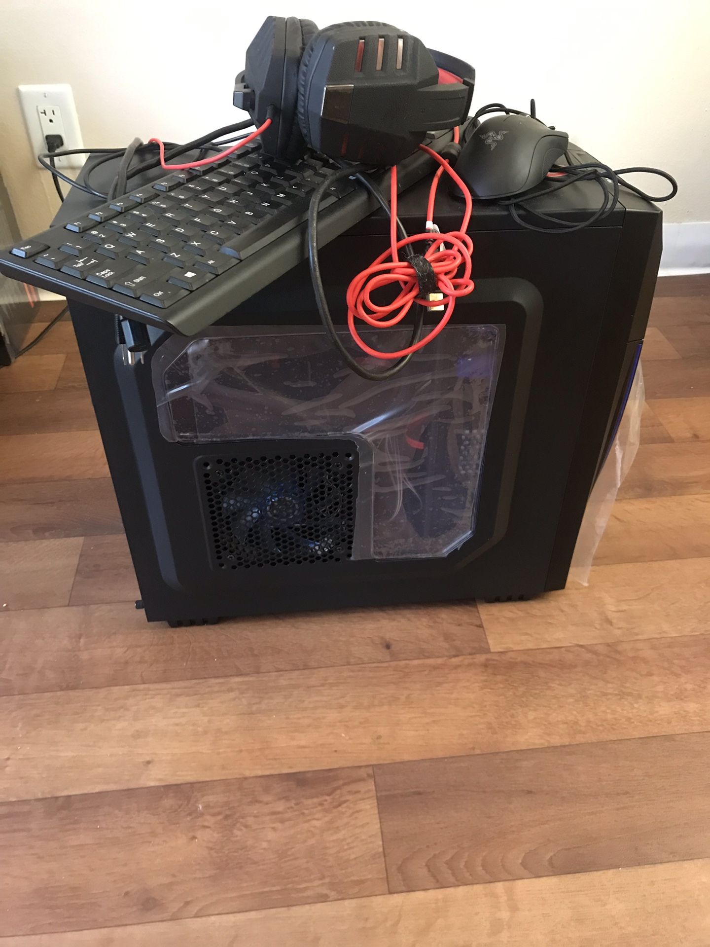 Brand New Gaming PC + extras