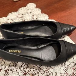 Black flats Womens shoes size 8