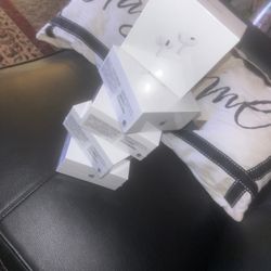 Apple AirPods Pro Gen 2 Active Noise Cancellation