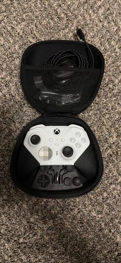 Xbox Elite Series 2 controller