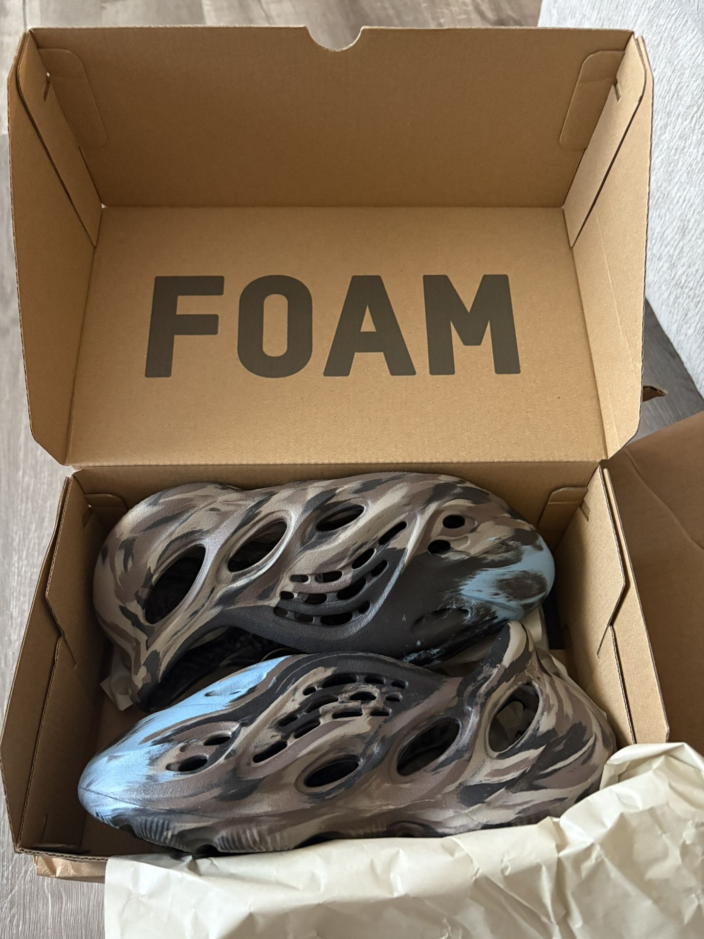 Adidas Foam Size M4