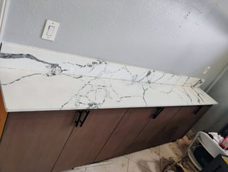 Living Are Cabinets With Contertop Quartz 