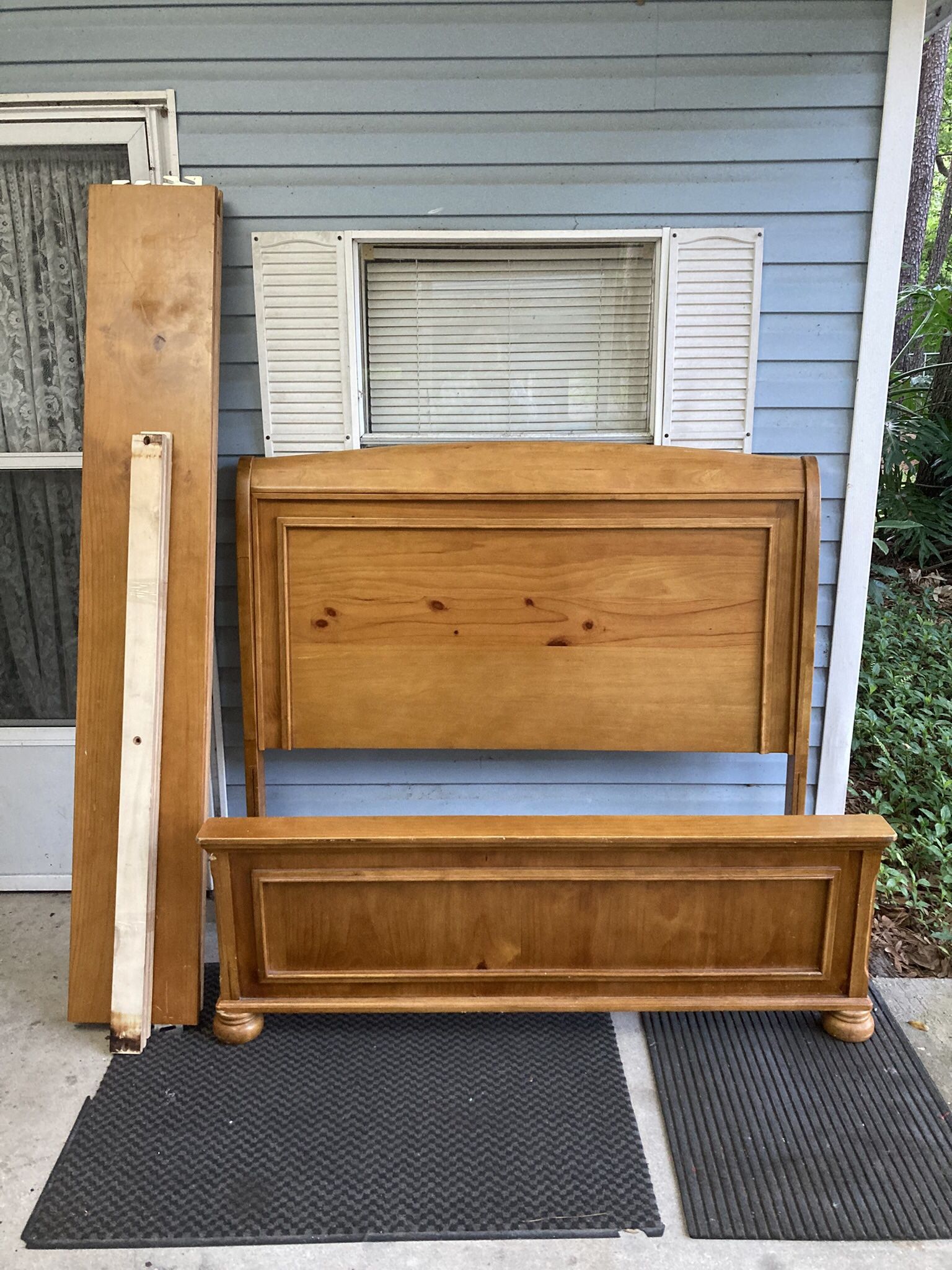 Full Size Wooden Bed Frame Complete Ready To Set Up