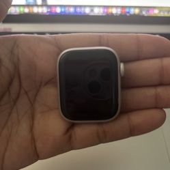 Apple Watch Series 8