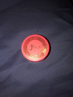 Juvias place loose highlighter