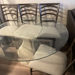 Dining Table & 4 Chairs