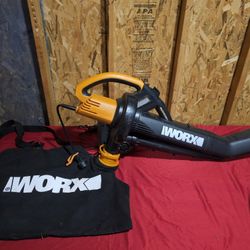 $25.00 - WORX GARDEN LEAVES BLOWER - Large Bag Attached/Like New Condition!