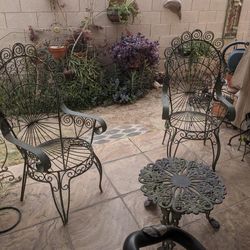 Green Metal And Wire Queen Anne Style Patio Furniture Vintage