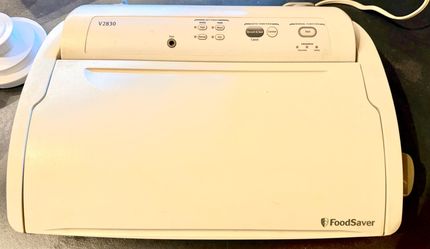 FoodSaver V2830 Vacuum Sealer