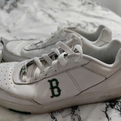 Reebok Red Sox collection casual (Men's size 10)