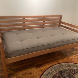 Like-new Wooden Frame Day Bed