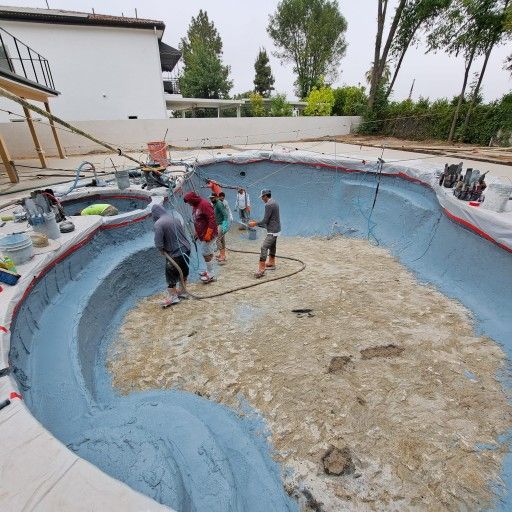 Pool & Equipment