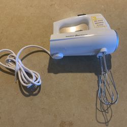 Cuisinart PowerSelect 3-Speed Electronic Hand Mixer