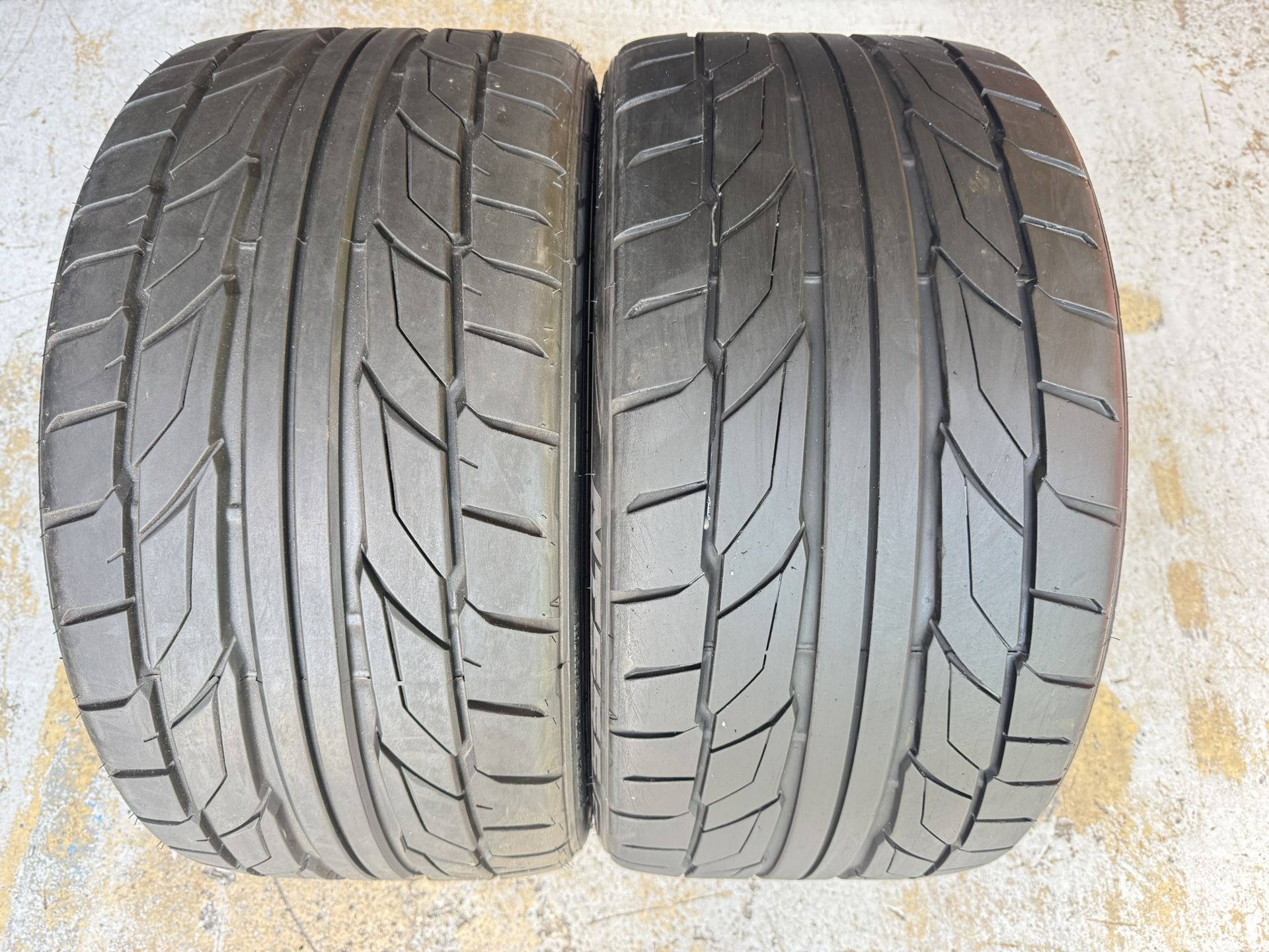Two Premium Tires 285/30/20 Nitto NT555 G2 Like New With 80-95% Left Amazing Rare Pair 