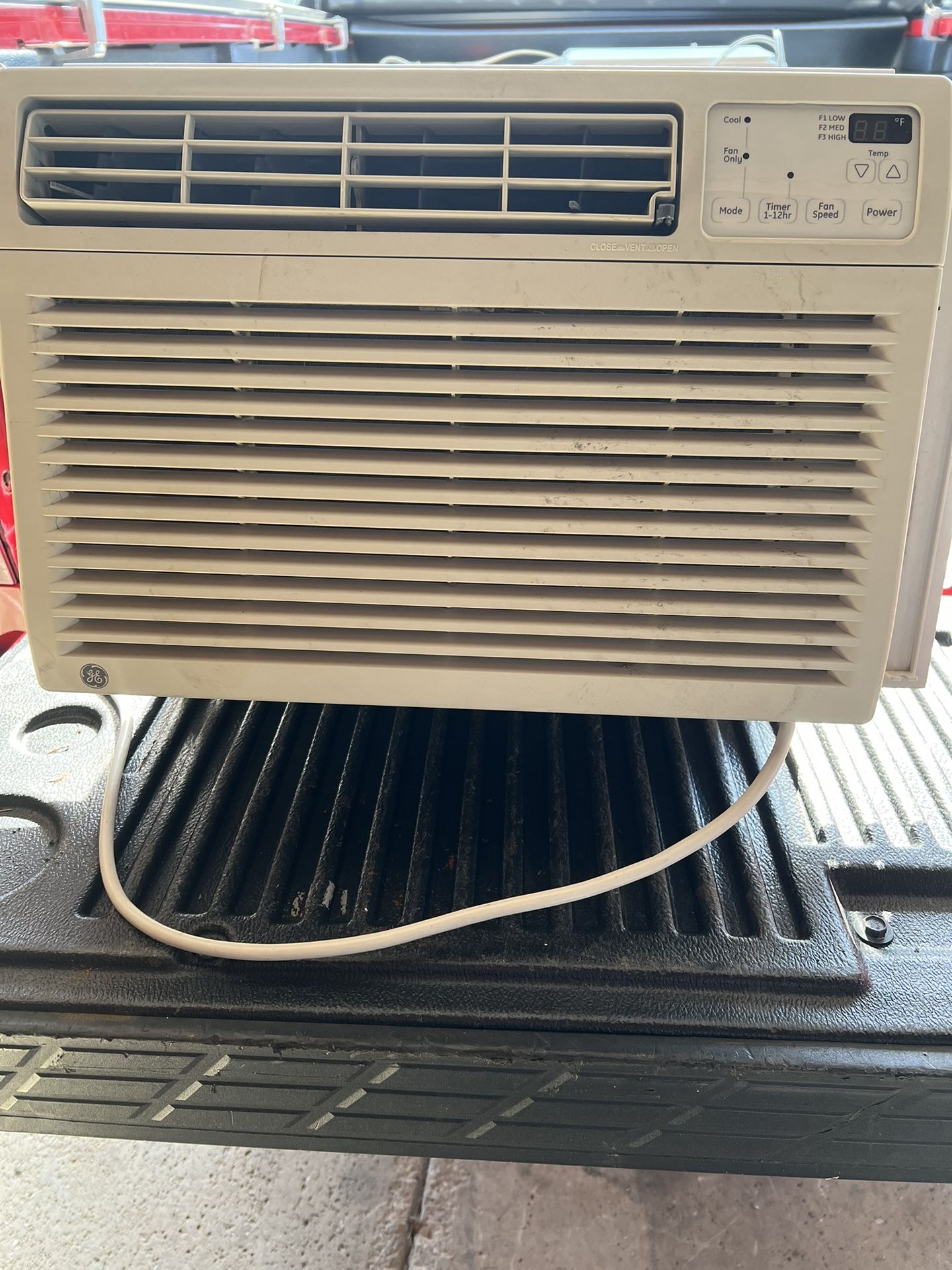 GE 7500 BTU Air Conditioner 