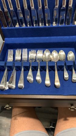 Wallace Silversmiths Silverplated 60-piece set