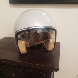Vespa moto helmet