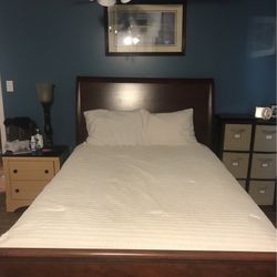 Full Size Sleigh Bed That Came From Hanes Furniture 