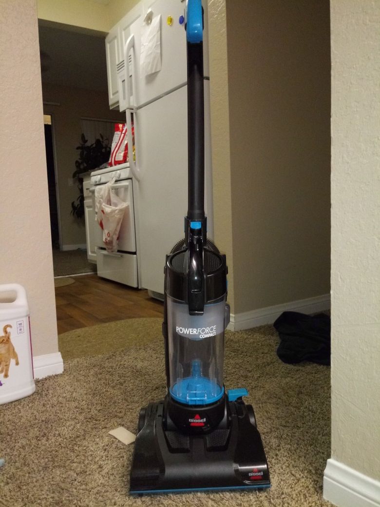 Power Force compact Bissell Vacuum