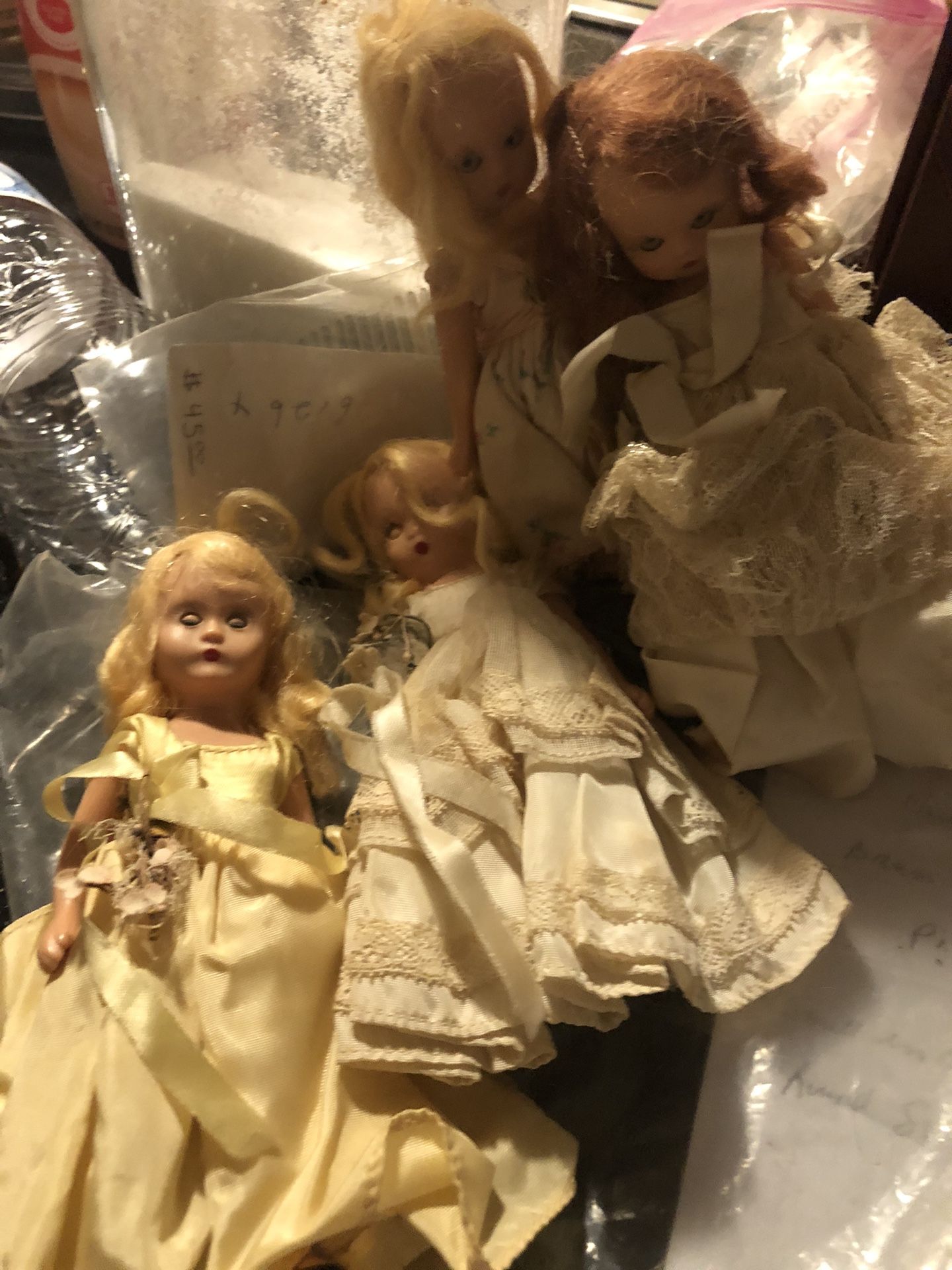 4 Story Time Dolls