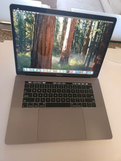 Apple Macbook Pro i7 16gb Ram 500gb SSD Drive 15.4" Screen w/ Touchbar 2018