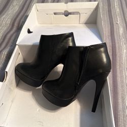 Aldo Mini Boots 