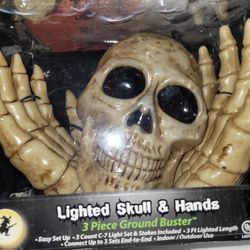 Vintage Lighted Skull & Hands "NEW"