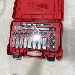 Milwaukee 1/2” Drive 22 Piece Socket Set 
