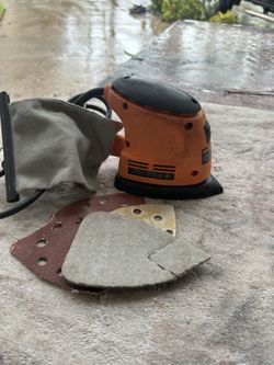 CHICAGO ELECTRIC-5 1/2” Random Orbital Palm Sander-03251-Clean, Hook n Loop, Sandpaper, Dust Bag
