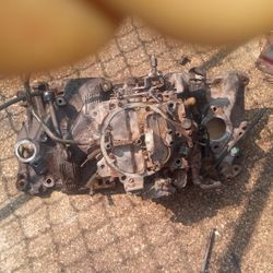 Chevy 305 Intake/W 4 Barrel Carburetor 